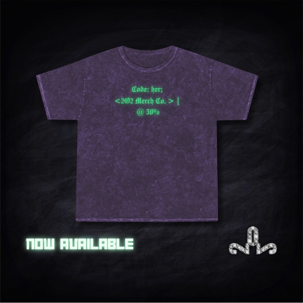 2O2 Merch Her Source Code Heavy Tee - Picture 4 of 6
